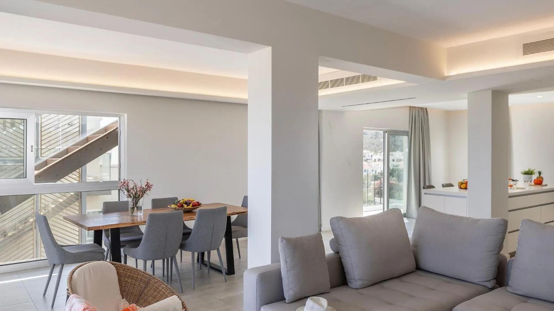 Apartman Emerald Bay Sea-Front Penthouse Protarász