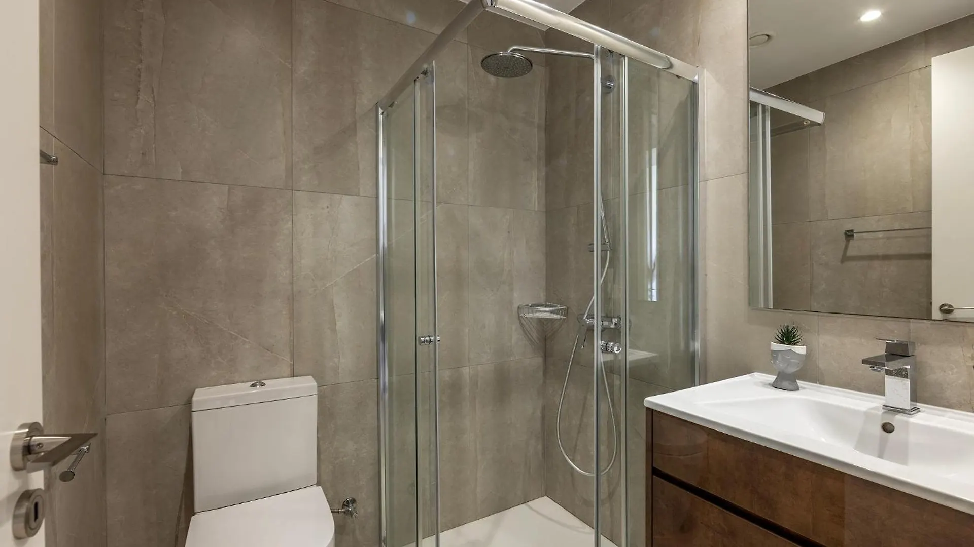 Apartman Emerald Bay Sea-Front Penthouse Protarász Ciprus